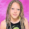 Frau mit Dreadlocks